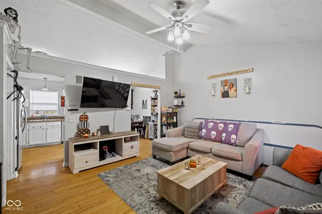 $275,000 | 7477 Carnation Lane, Indianapolis, IN 46214