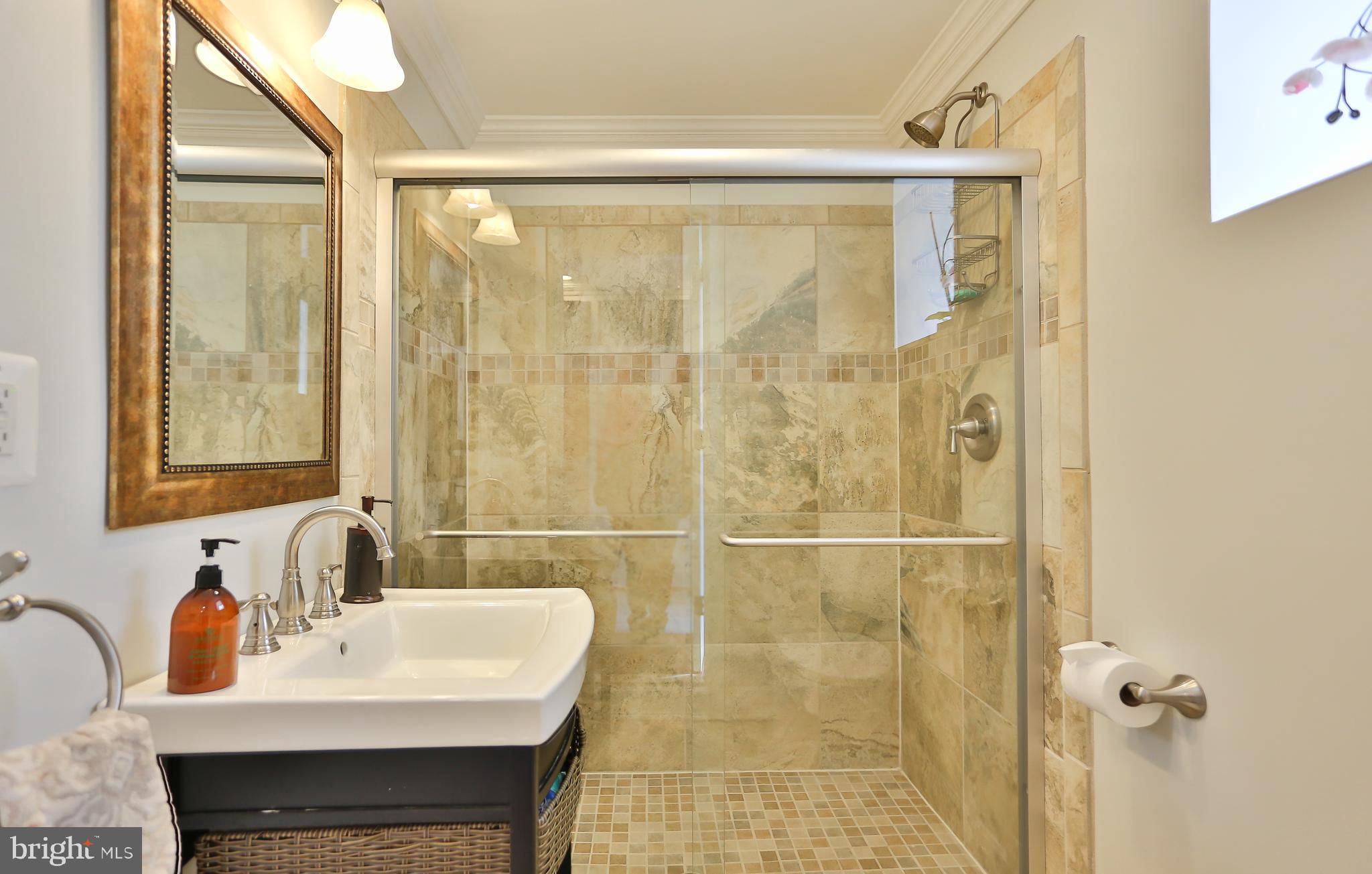 6329 Linway Terrace McLean, VA 22101 - Photo 24 of 77
