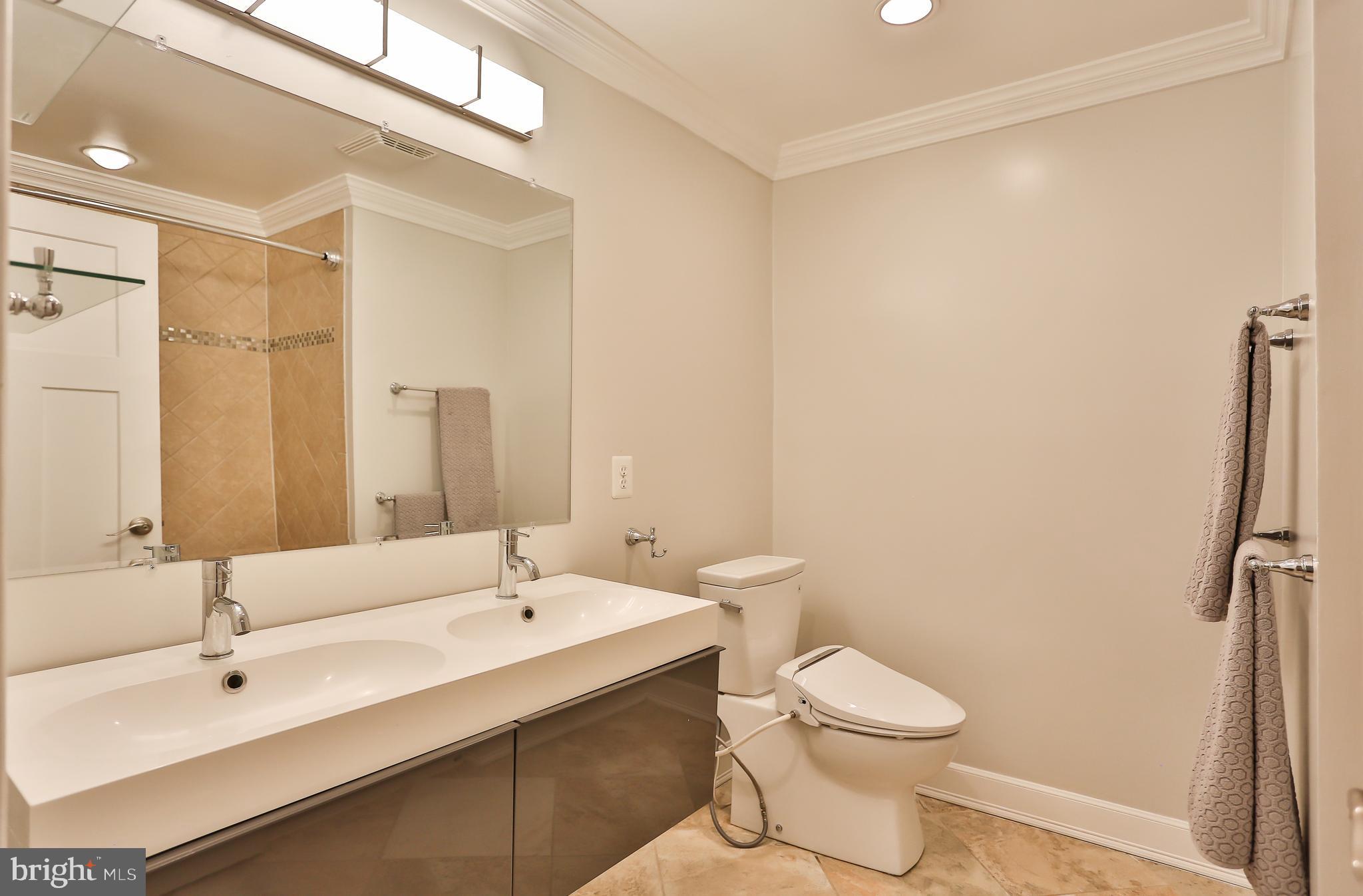 6329 Linway Terrace McLean, VA 22101 - Photo 38 of 77