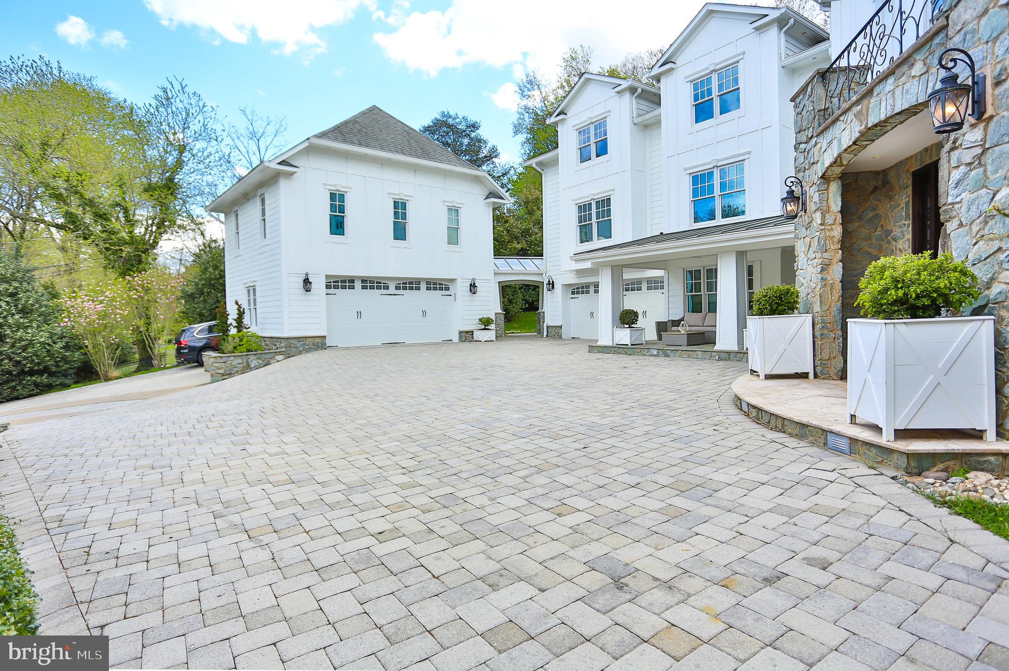 6329 Linway Terrace McLean, VA 22101 - Photo 6 of 77