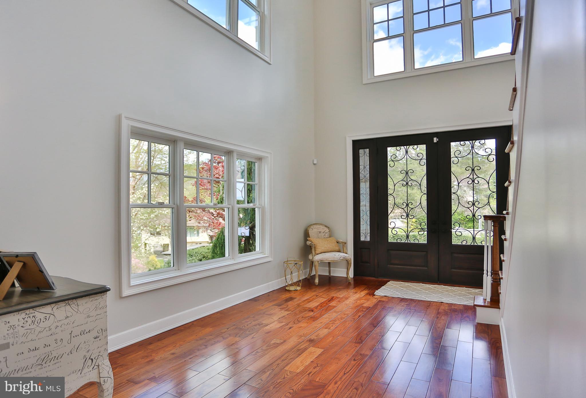 6329 Linway Terrace McLean, VA 22101 - Photo 8 of 77