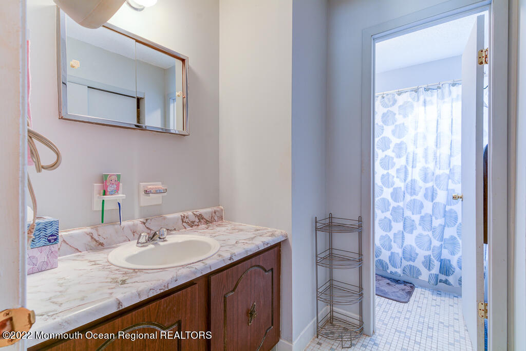 494 Rena Court Brick, NJ 08724 - Photo 15 of 18 0015__SMALL