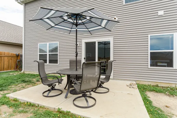 $2,400 | 1908 Porter Drive, Franklin, IN 46131