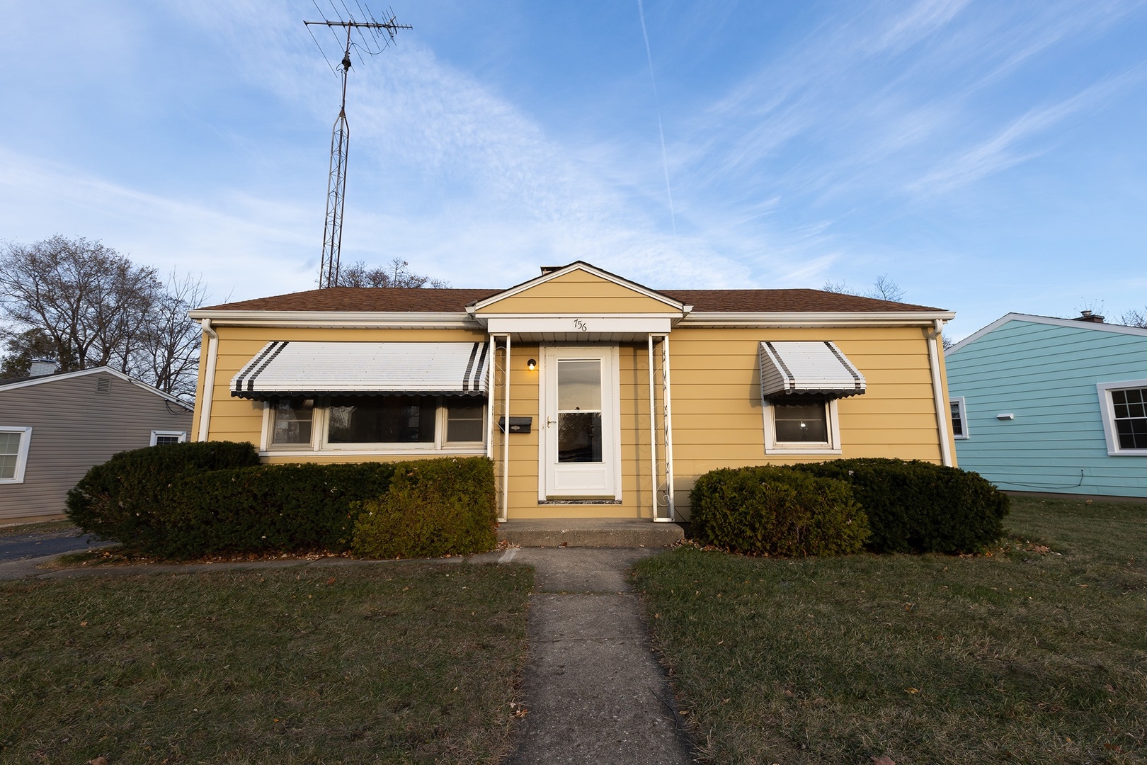 756 Golf Road Waukegan, IL 60087 - Photo 1 of 11 Gallery Image 1