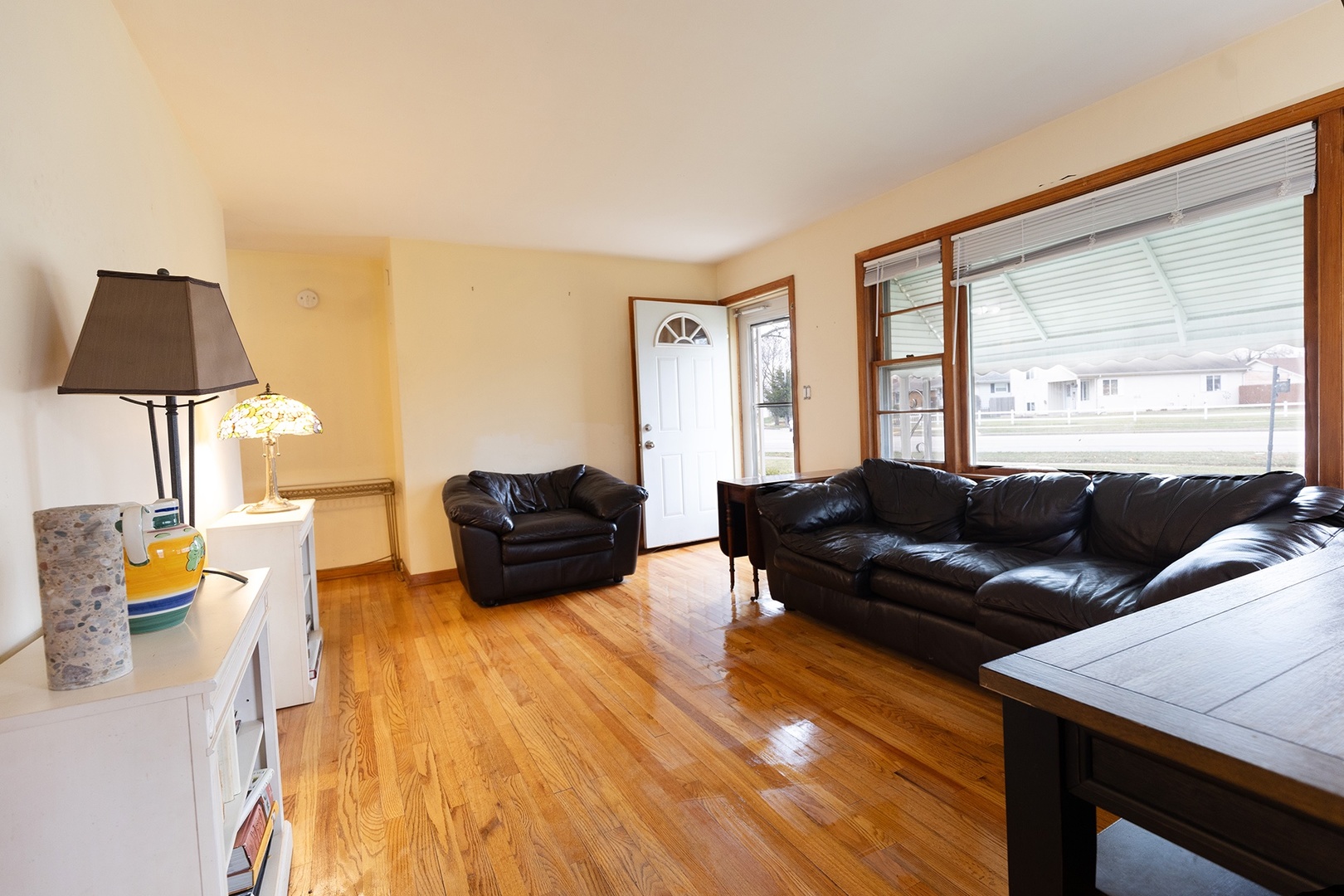 756 Golf Road Waukegan, IL 60087 - Photo 3 of 11 Gallery Image 3