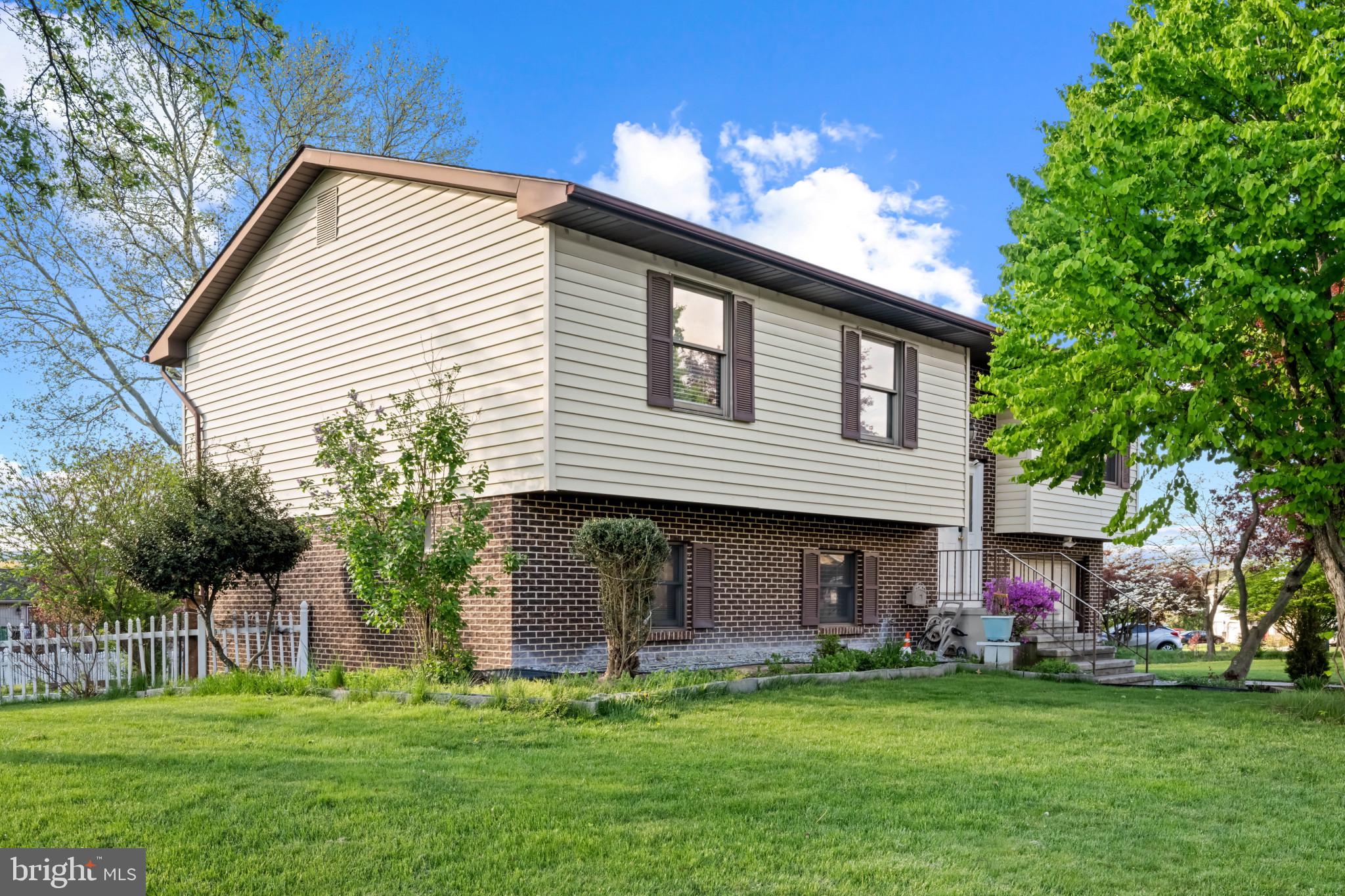 316 Sarhelm Road Harrisburg, PA 17112 - Photo 1 of 25