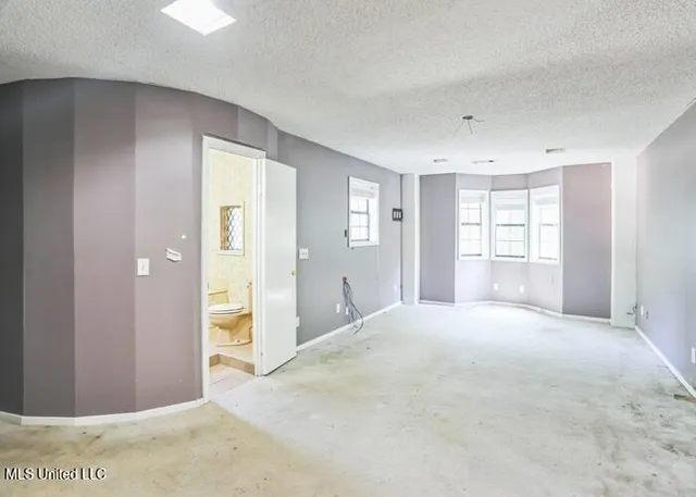 $102,500 | 215 Girl Scout Road, Grenada, MS 38901