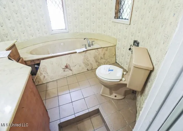 $102,500 | 215 Girl Scout Road, Grenada, MS 38901