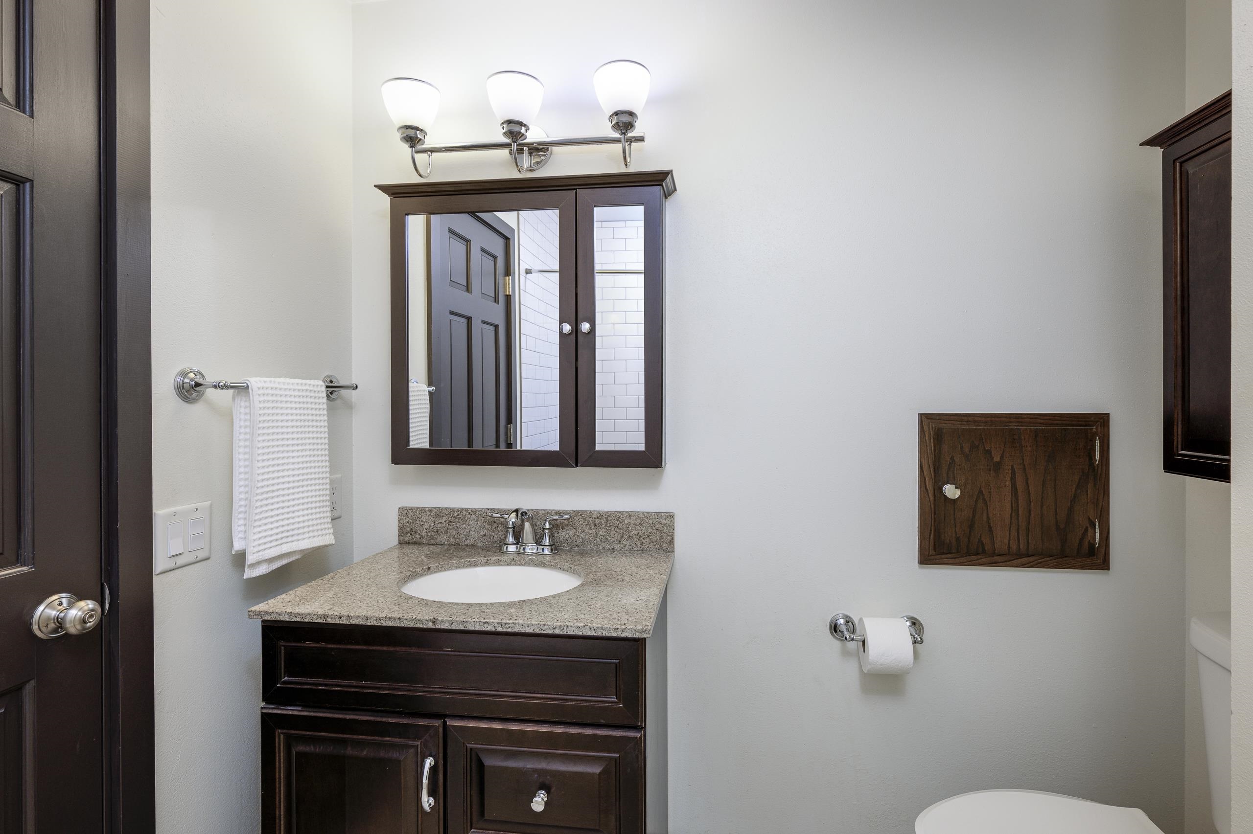 5902 Roosevelt Street Middleton, WI 53562 - Photo 27 of 49