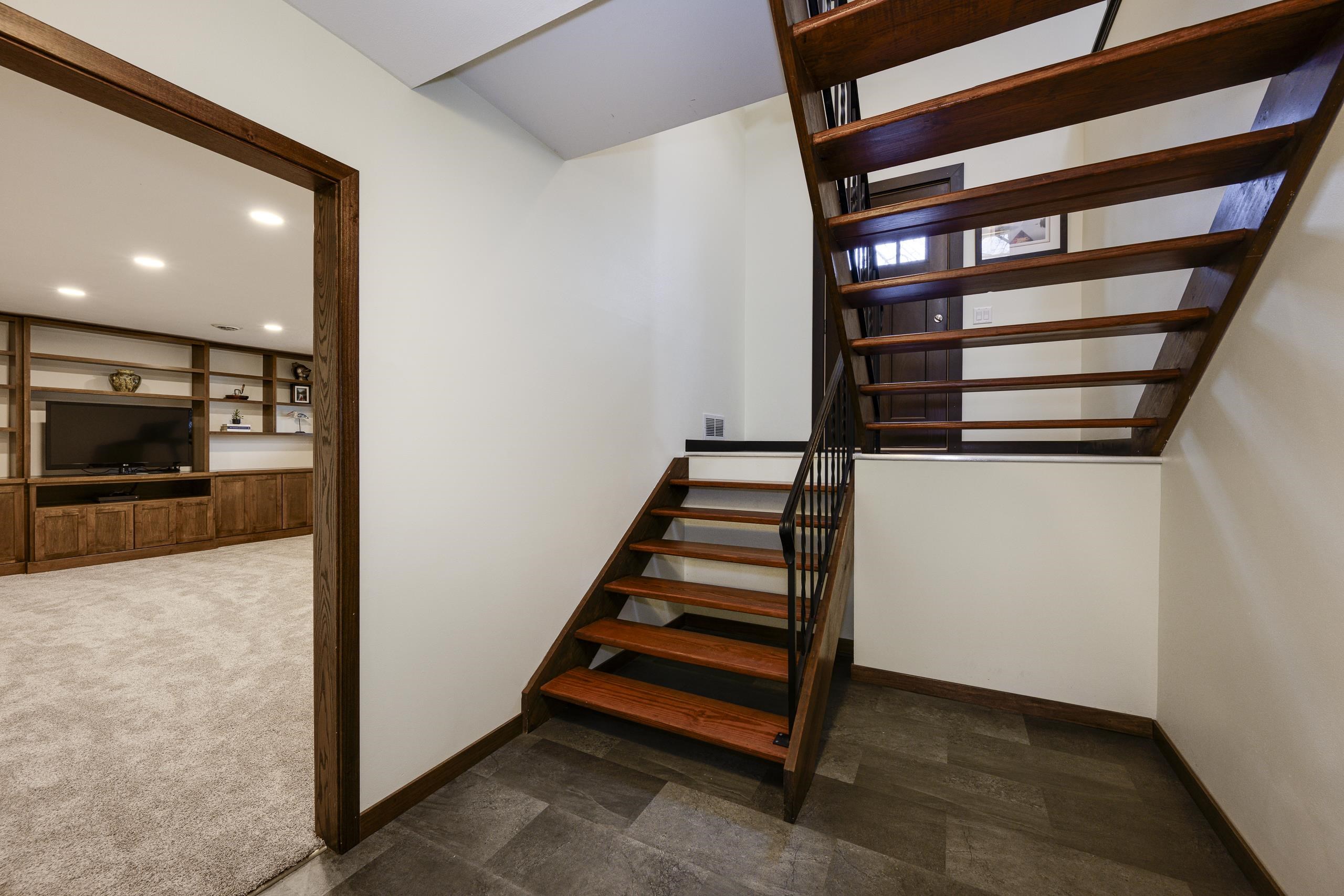 5902 Roosevelt Street Middleton, WI 53562 - Photo 38 of 49