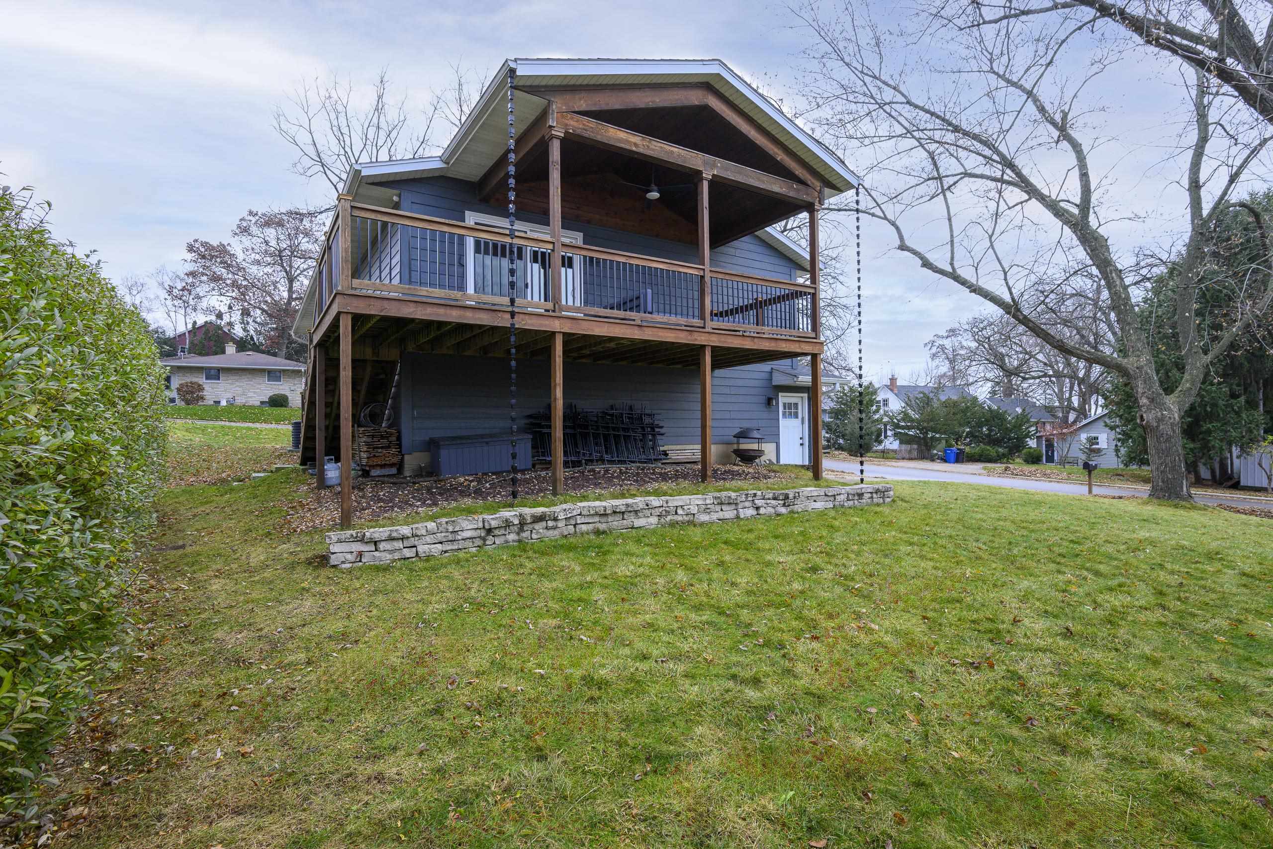 5902 Roosevelt Street Middleton, WI 53562 - Photo 43 of 49