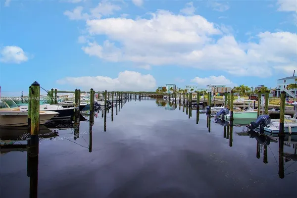 $4,000 | 94825 Overseas Highway, Unit 172, Key Largo, FL 33037