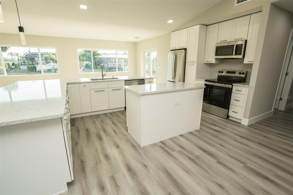 736 Gran Kaymen Way Apollo Beach, FL 33572 - Photo 32 of 57