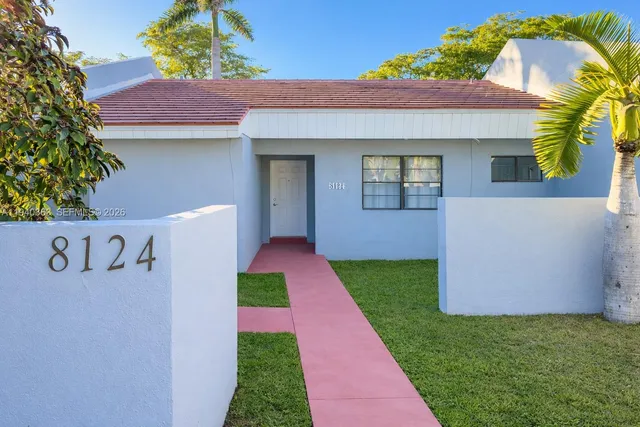 $2,800 | 8124 Southwest 153rd Place, Unit 8124, Miami, FL 33193
