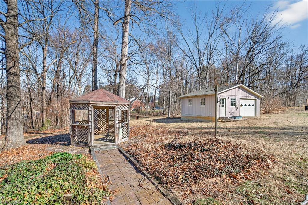 3838 Beech Circle Trinity, NC 27370 - Photo 10 of 47
