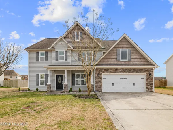 $442,000 | 418 Oldtowne Street, Jacksonville, NC 28546