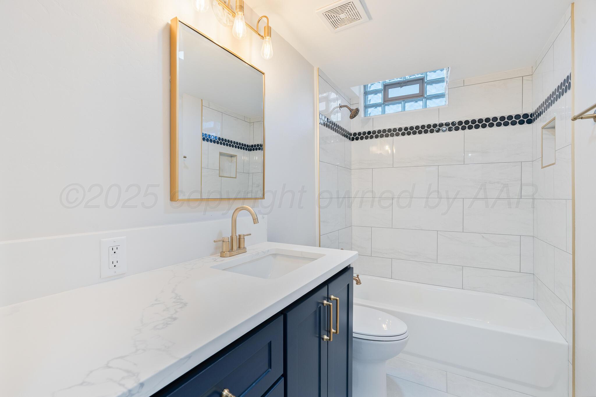 2804 Magnolia Street Amarillo, TX 79107 - Photo 15 of 19 Bathroom 2