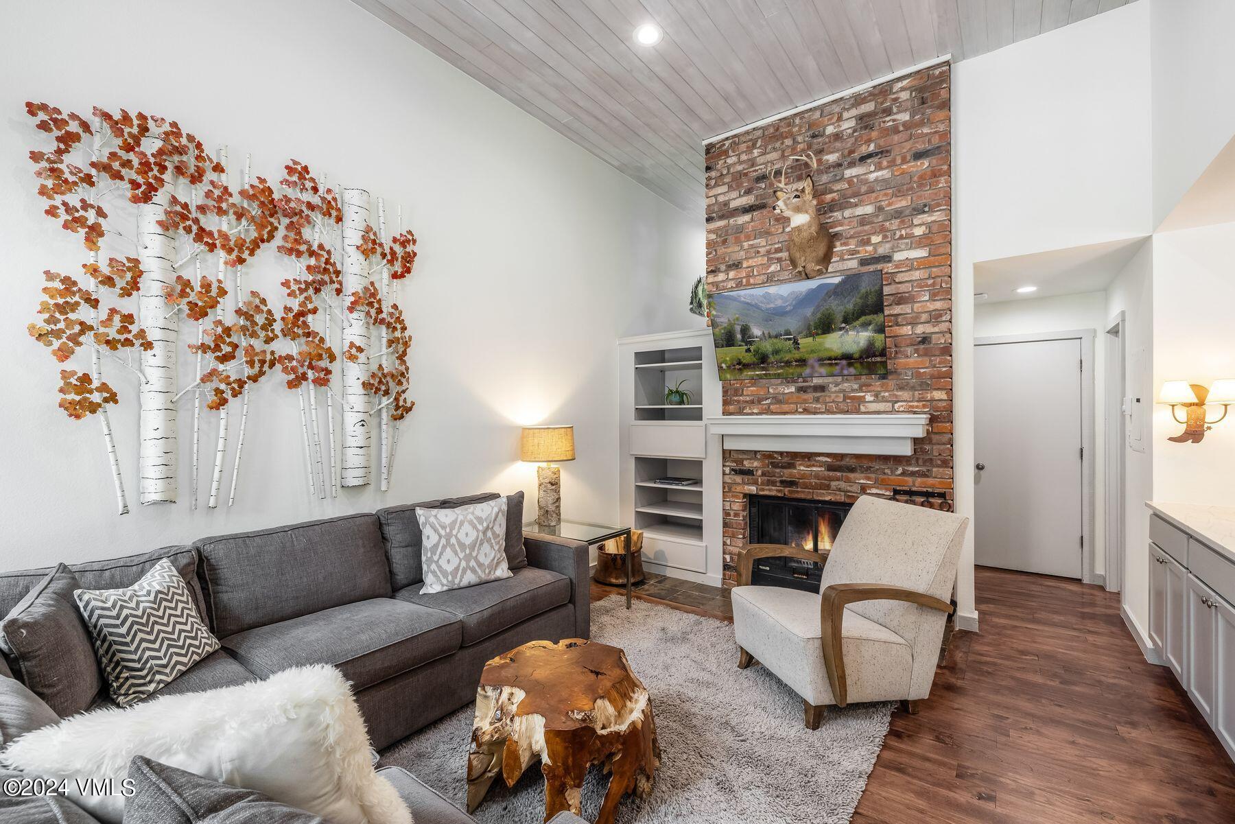 4770 Big Horn Road, Unit H4 Vail, CO 81657 - Photo 3 of 38 Living Room