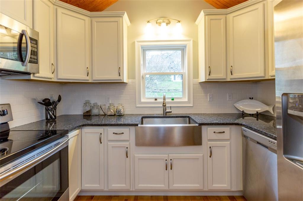 2354 Harpswell Islands Road Bailey Island, ME 04003 - Photo 5 of 28 Photo