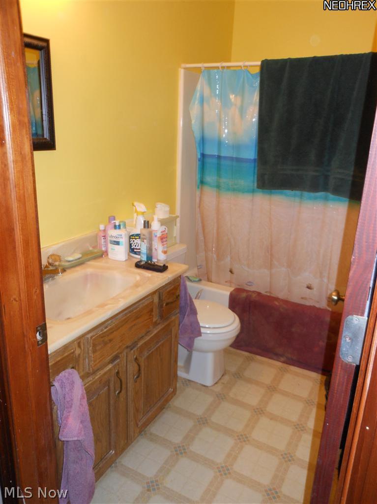 68004 Lofland Road Cambridge, OH 43725 - Photo 6 of 14 Gallery Image 6