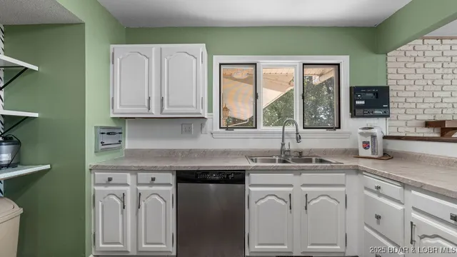 $379,000 | 12 Avery Drive, Kaiser, MO 65047