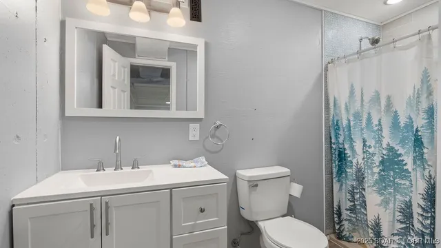 $379,000 | 12 Avery Drive, Kaiser, MO 65047