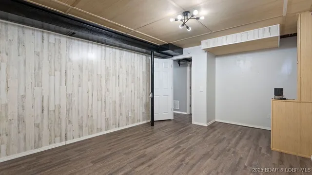 $379,000 | 12 Avery Drive, Kaiser, MO 65047