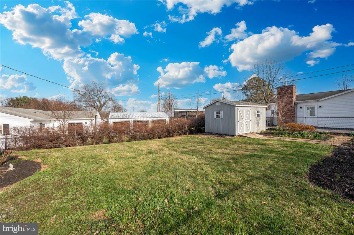 1200 Wilson Place Frederick, MD 21702 - Photo 42 of 57 Large back yard