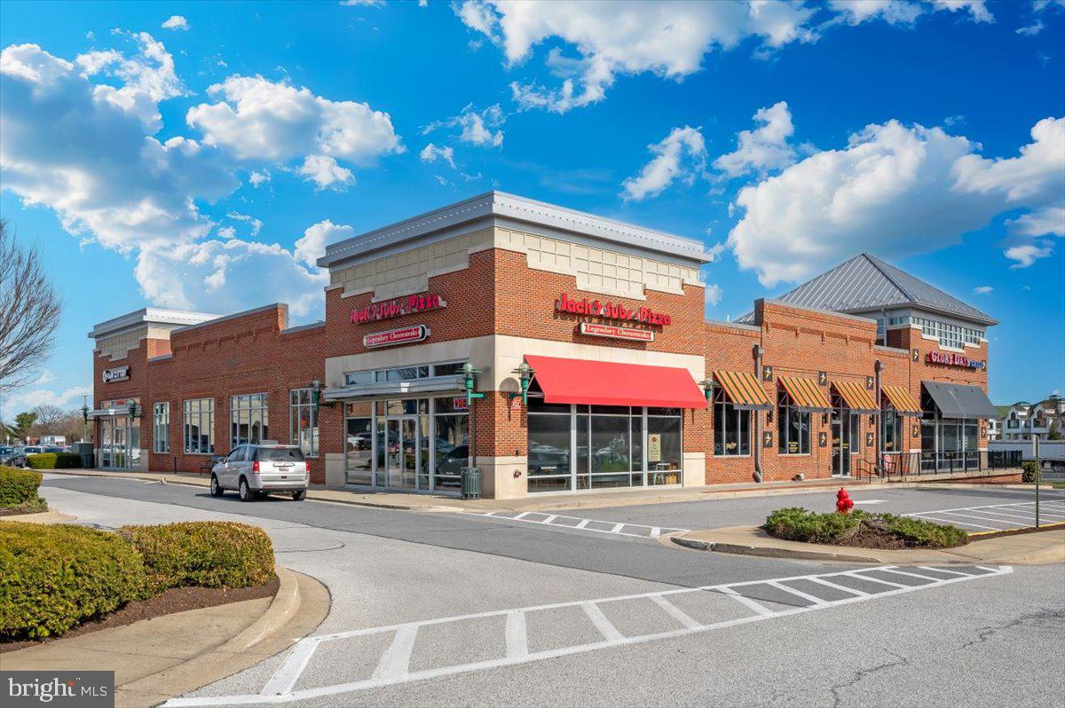 1200 Wilson Place Frederick, MD 21702 - Photo 51 of 57 Convenient nearby restaurants