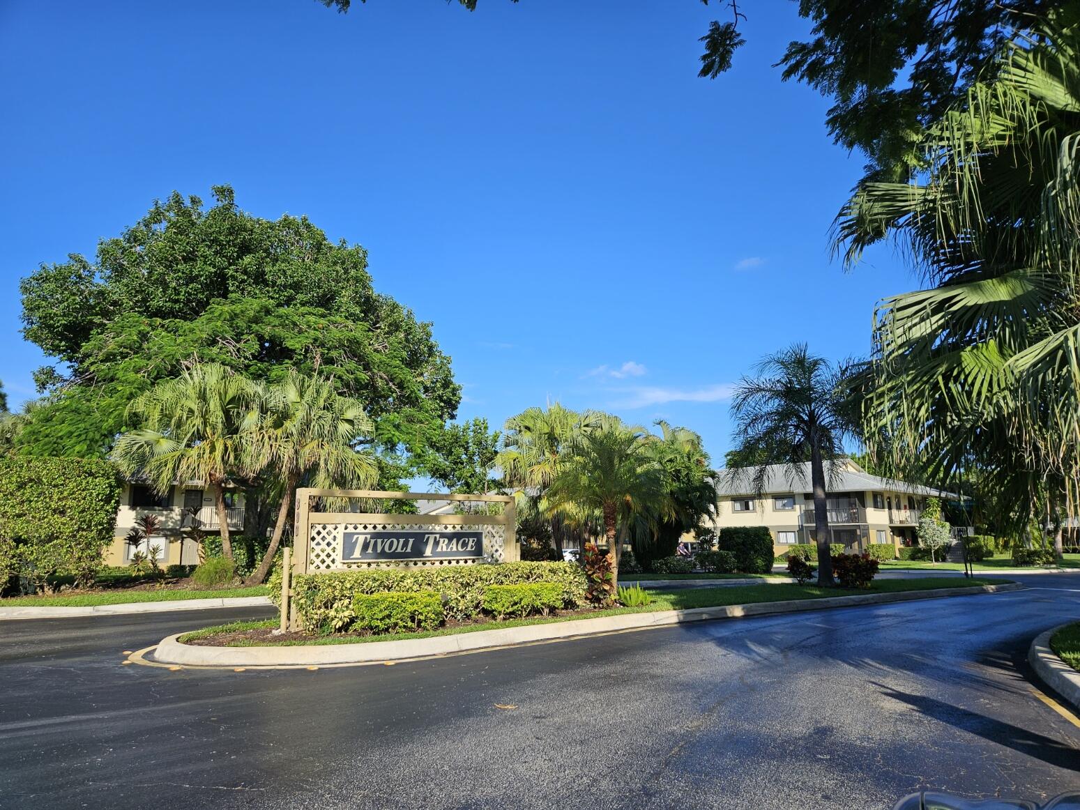 545 Trace Circle, Unit 201 Deerfield Beach, FL 33441 - Photo 27 of 37 TT Community entrance