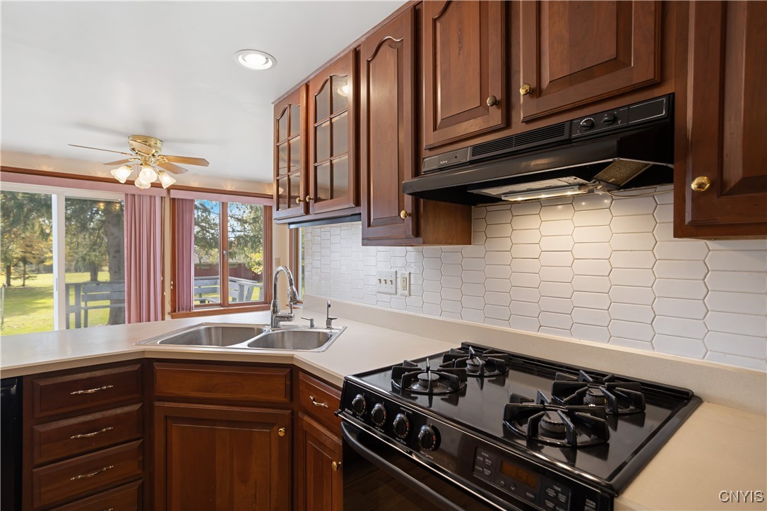 7202 Collamer Road Manlius, NY 13057 - Photo 14 of 37