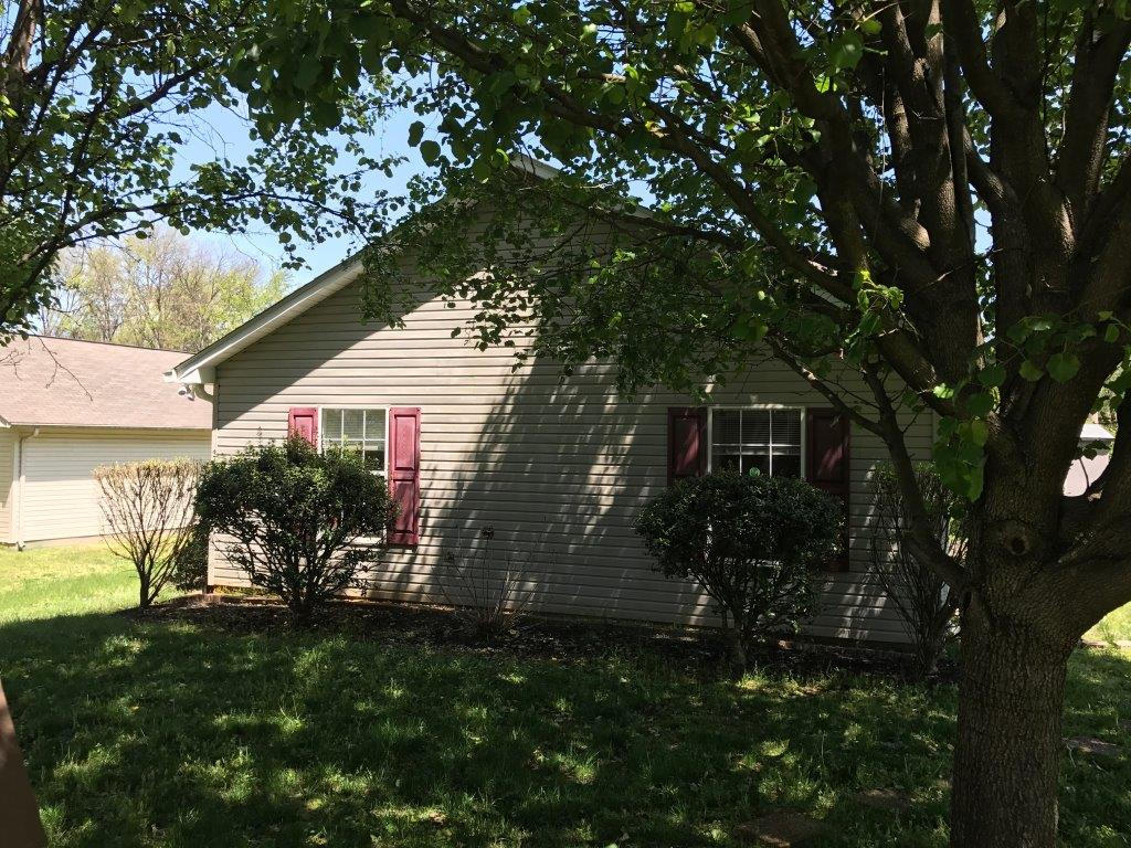 817 Rugby Place Maryville, TN 37804 - Photo 5 of 24 IMG_7869