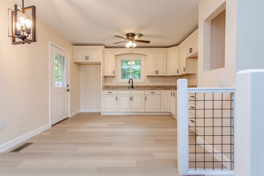683 Old Evans Road Murphy, NC 28906 - Photo 18 of 58 Gallery Image 18