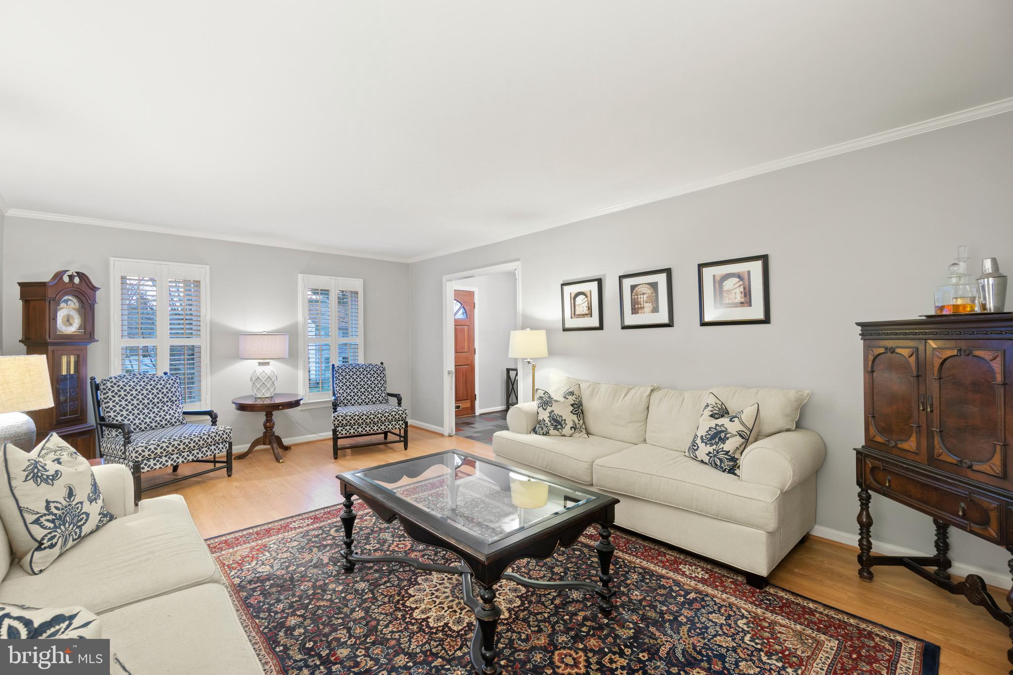 9008 Levelle Drive Chevy Chase, MD 20815 - Photo 5 of 34