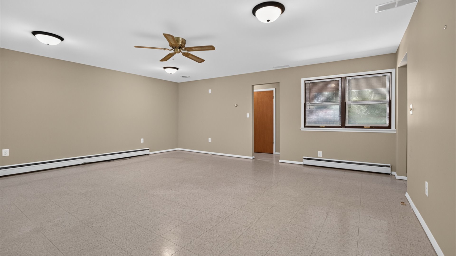 305 Centennial Avenue Normal, IL 61761 - Photo 9 of 49