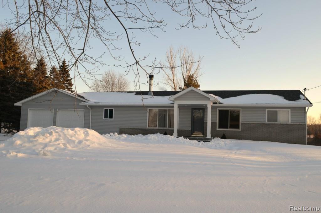 9685 Division Road Casco, MI 48064 - Photo 1 of 46 DSC_0798.jpg