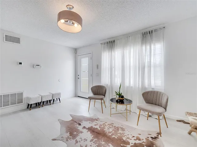 $348,000 | 4754 Lake Shore Drive, St. Cloud, FL 34772