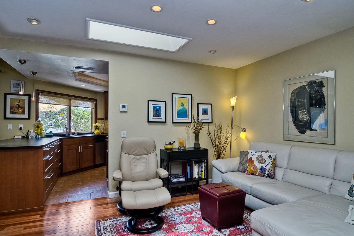 1725 Gascony Road Encinitas, CA 92024 - Photo 8 of 21