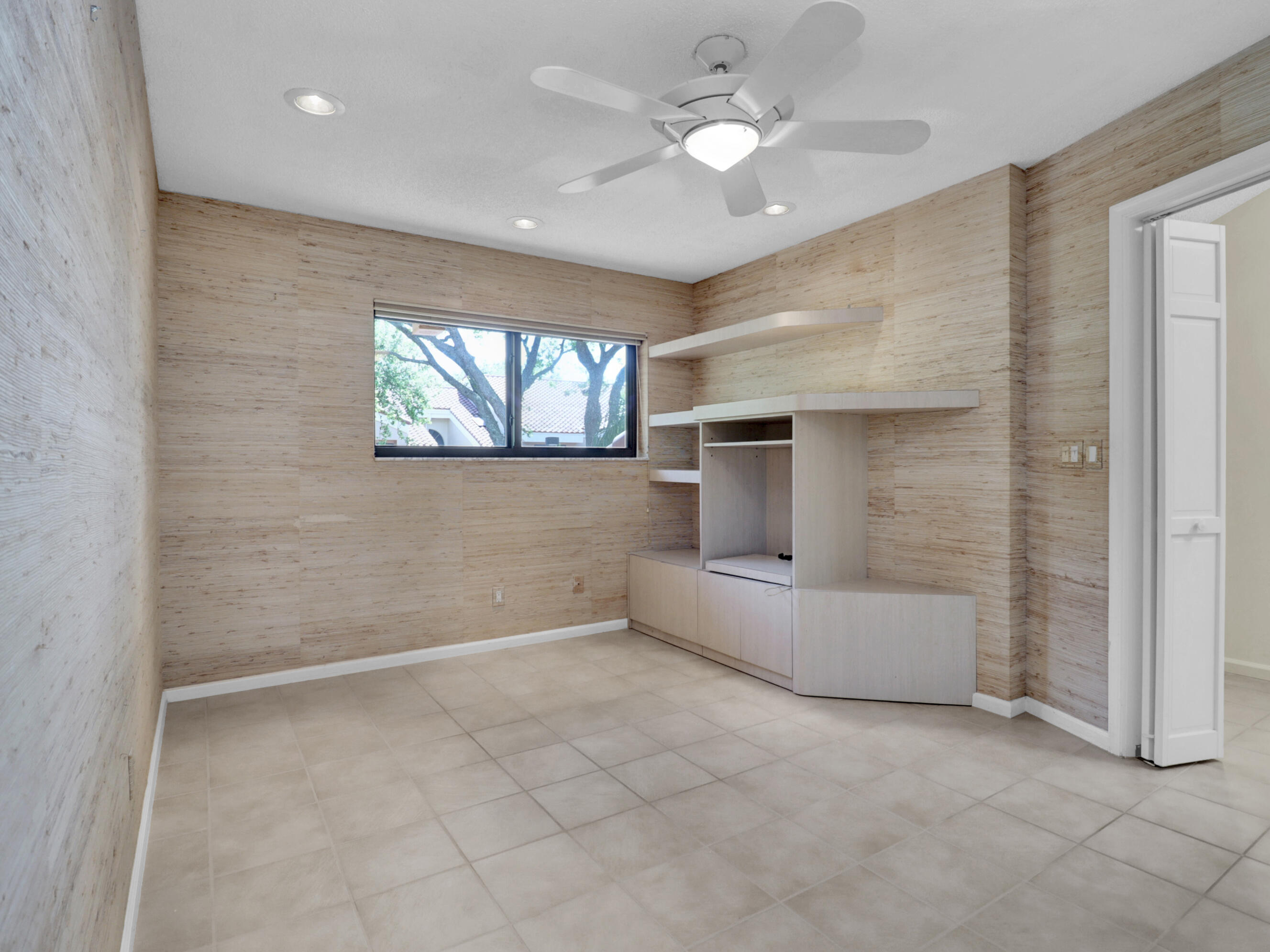 17300 Boca Club Boulevard, Unit 1203 Boca Raton, FL 33487 - Photo 23 of 45 IMG_8193