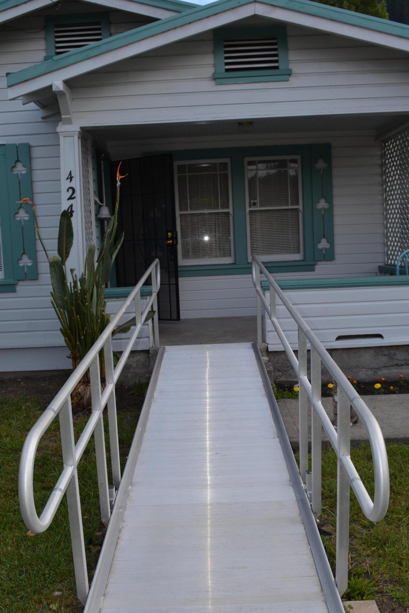 424 Painter Street Rio Dell, CA 95562 - Photo 8 of 15 Wheel Chair Ramp
