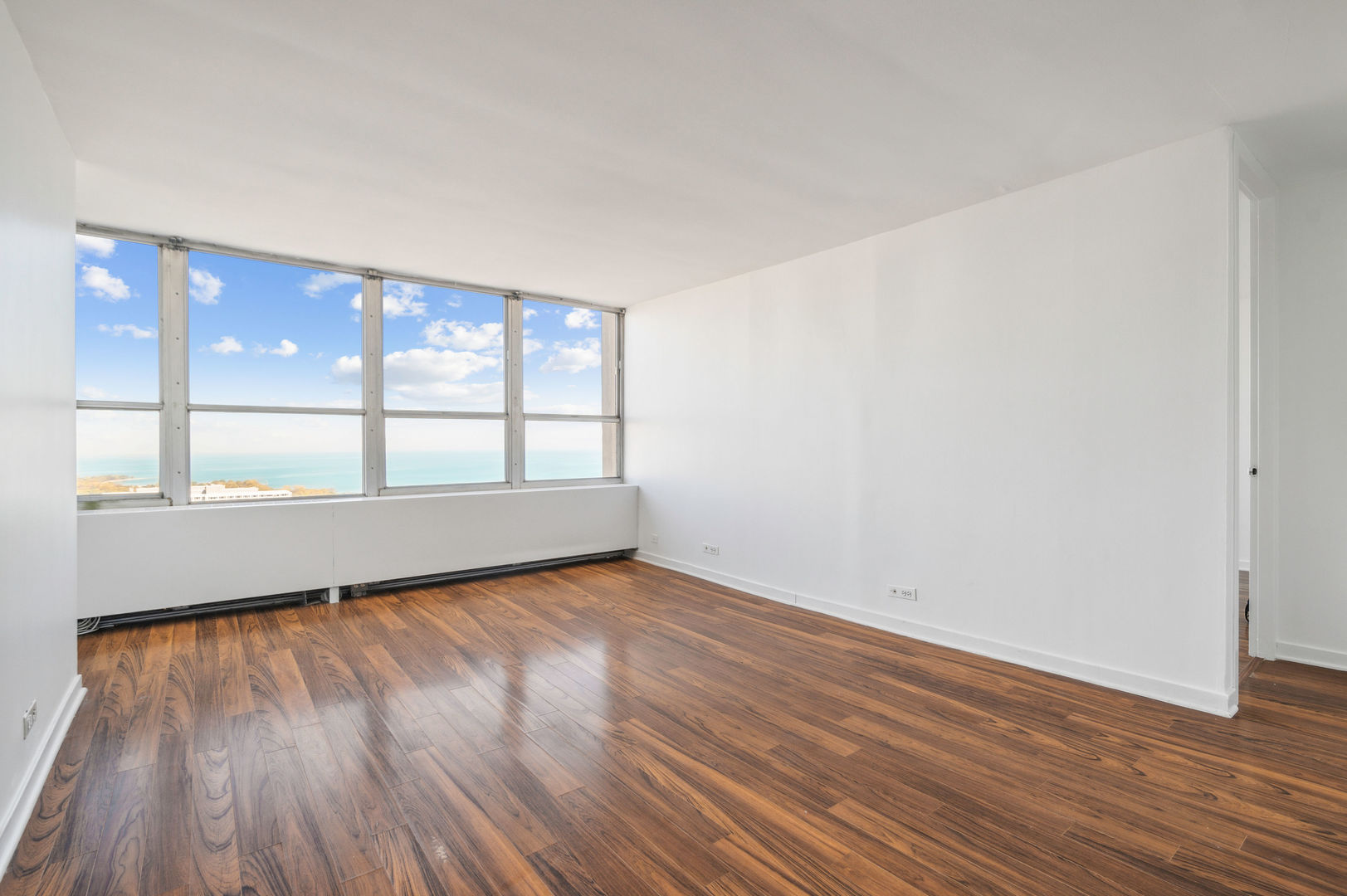 655 West Irving Park Road, Unit 4112 Chicago, IL 60613 - Photo 4 of 18