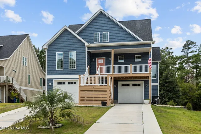 $1,199,000 | 307 Cape Fear Loop, Emerald Isle, NC 28594