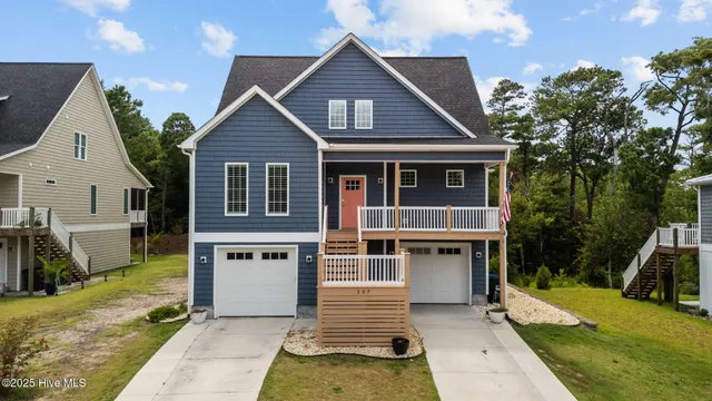 $1,199,000 | 307 Cape Fear Loop, Emerald Isle, NC 28594