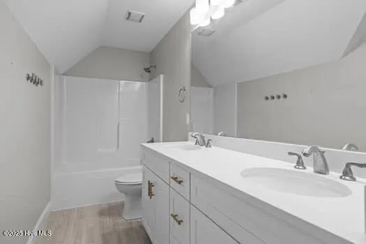 $1,199,000 | 307 Cape Fear Loop, Emerald Isle, NC 28594