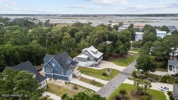$1,199,000 | 307 Cape Fear Loop, Emerald Isle, NC 28594