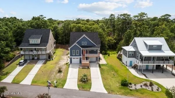 $1,199,000 | 307 Cape Fear Loop, Emerald Isle, NC 28594