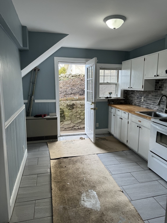 24 Proctor Street Worcester, MA 01606 - Photo 18 of 25