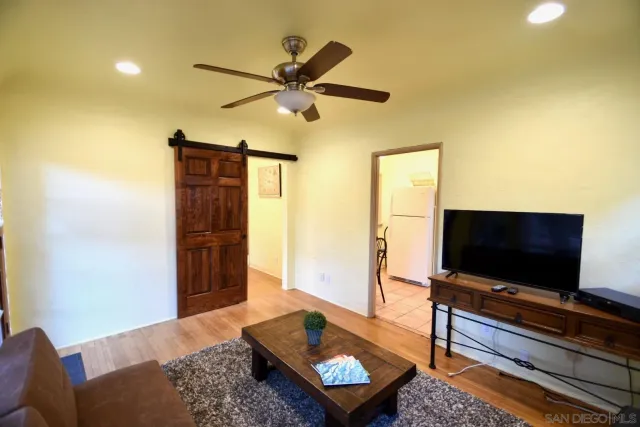 $1,995 | 4639 Park Boulevard, San Diego, CA 92116