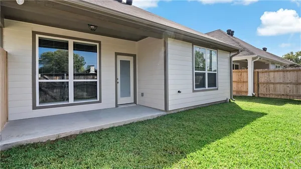 $2,000 | 3007 Stevens Drive, Bryan, TX 77803