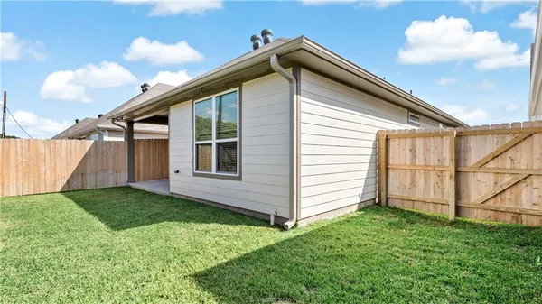$2,000 | 3007 Stevens Drive, Bryan, TX 77803